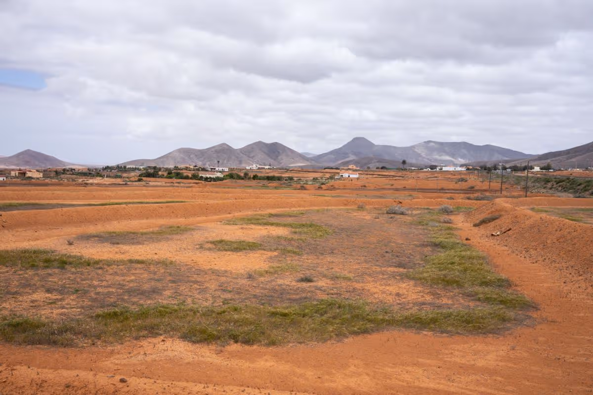 General view of the landscape surrounding Puerto del Rosario