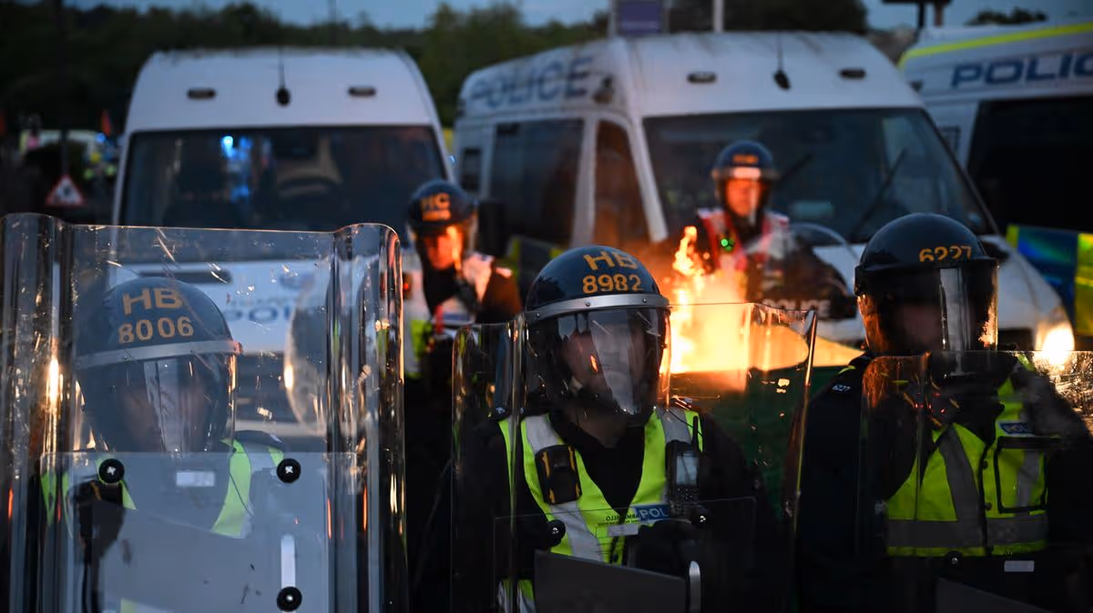 0_Far-Right-Groups-Encourage-Protest-Over-Death-Of-Henry-Nowak.jpg