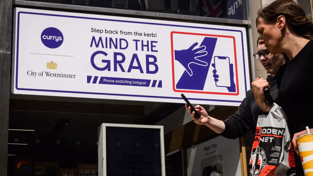 1_Currys-Launches-Mind-the-Grab-Campaign-On-Oxford-Street-To-Raise-Awareness-Over-Mobile-Phone-Theft.avif
