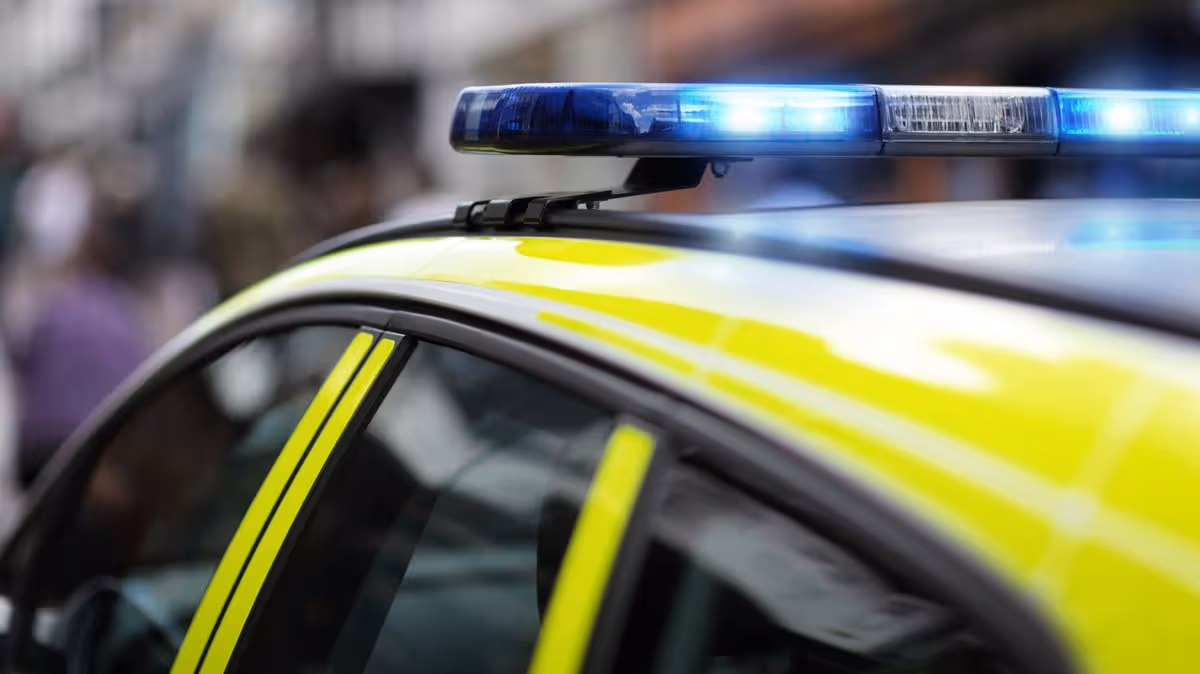 2_Police-siren-at-accident-or-crime-scene.jpg