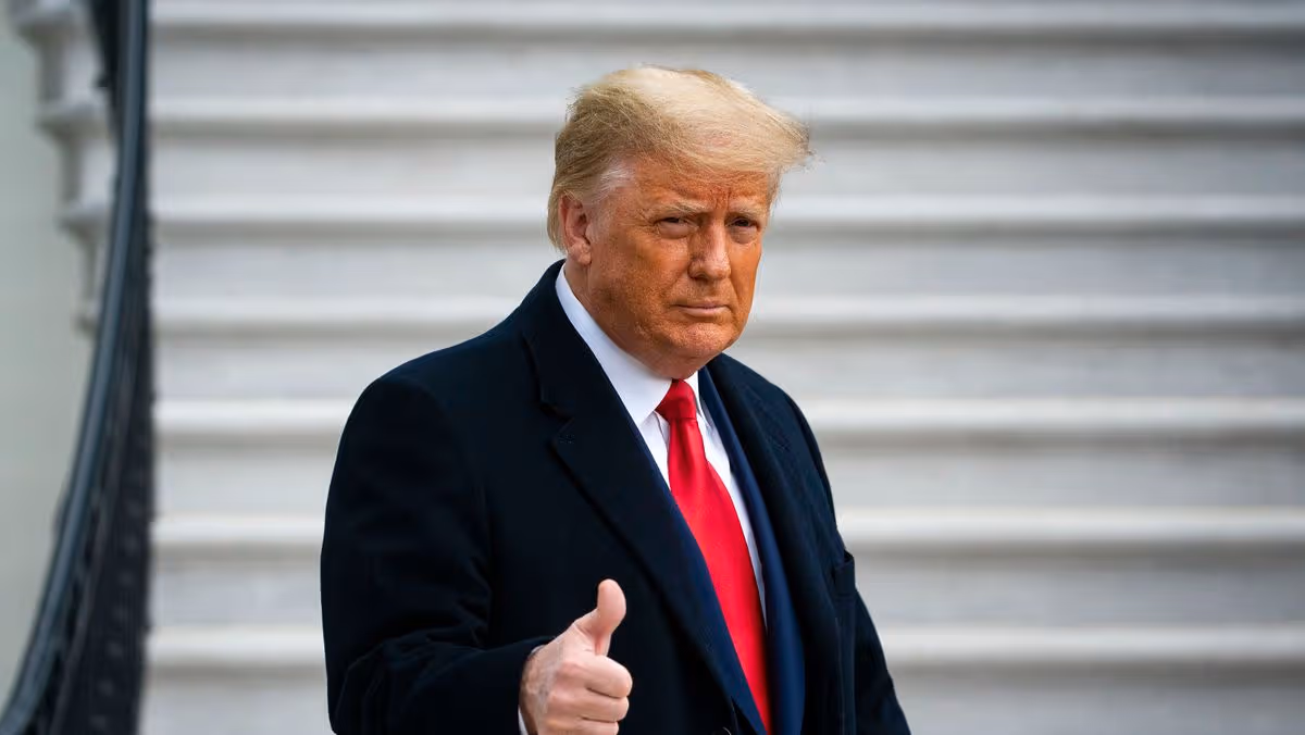 3_President-Trump-Departs-The-White-House-En-Route-To-Army-v-Navy-Football-Game.jpg