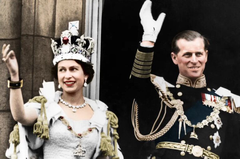 queen-elizabeth-ii-duke-edinburgh-129388331.jpg