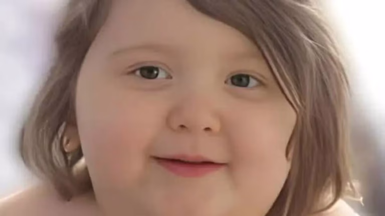 3_MIRROR-Hoarder-parents-face-murder-charges-old-dies-from-heart-failure-linked-to-severe-obesity.jp_.avif