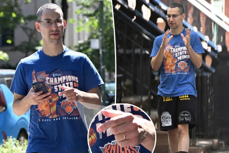 jack-antonoff-wears-ring.jpg