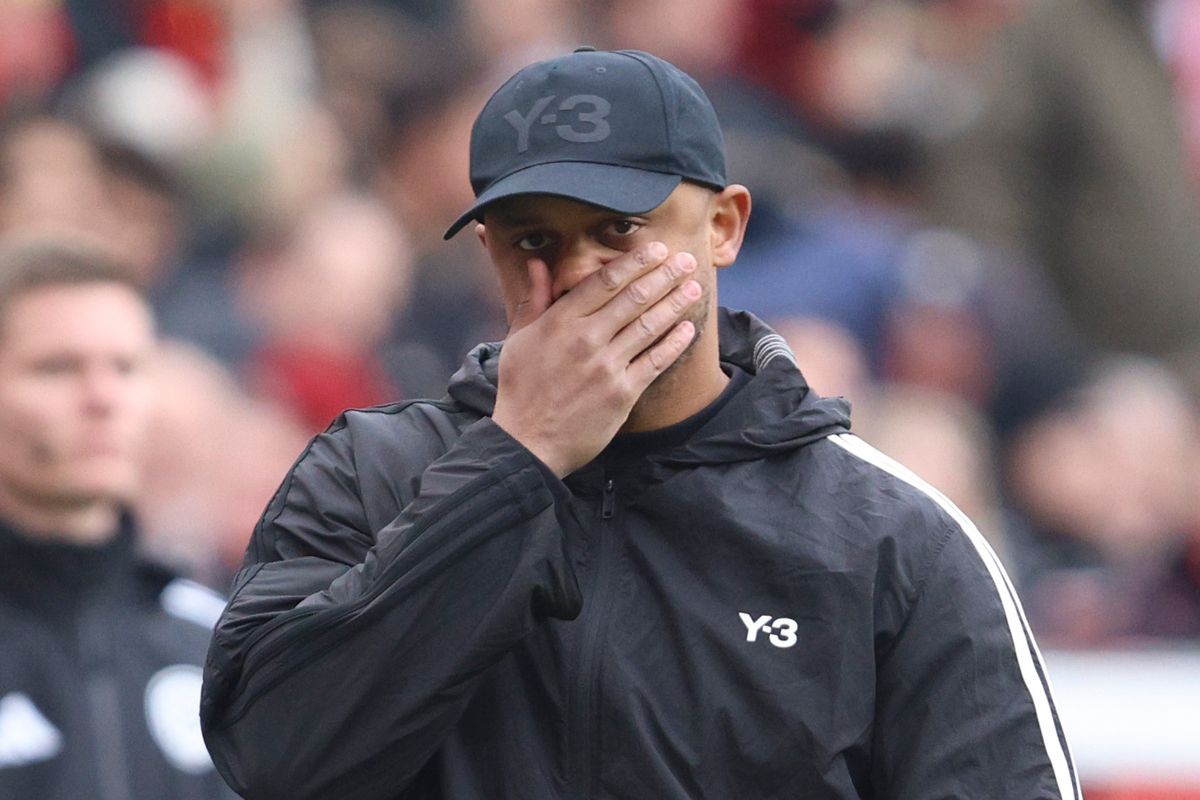 Leverkusen, Germany - March 14: head coach Vincent Kompany of FC Bayern Muenchen gestures during the Bundesliga match between Bayer 04 Leverkusen and FC Bayern München at BayArena on March 14, 2026 in Leverkusen, Germany. (Photo by Oliver Kaelke/DeFodi Images/DeFodi via Getty Images)