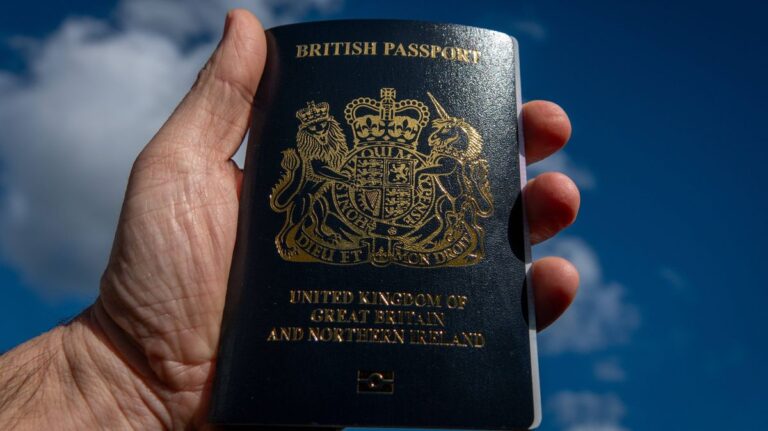 1775438409_0_UK-Passport-Post-Brexit.jpg