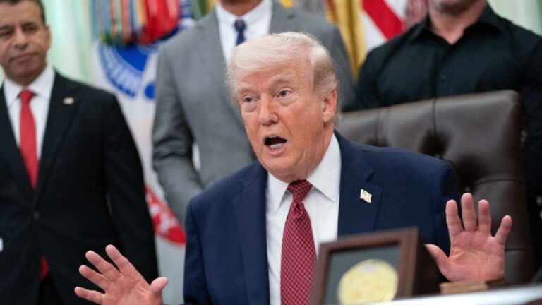 1776603090_1_TRUMP-SIGNS-EXECUTIVE-ORDER-Washington-United-States-18-Apr-2026.jpg