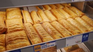 1776670205_1_Greggs-sausage-rolls.jpg