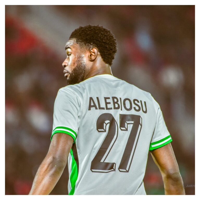 Alebiosu-rovers.jpg