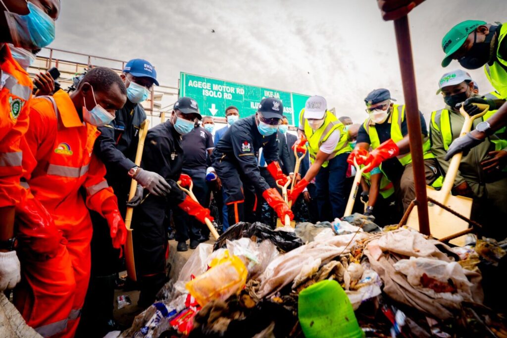 Lagos-resumes-monthly-environmental-sanitation-.jpg